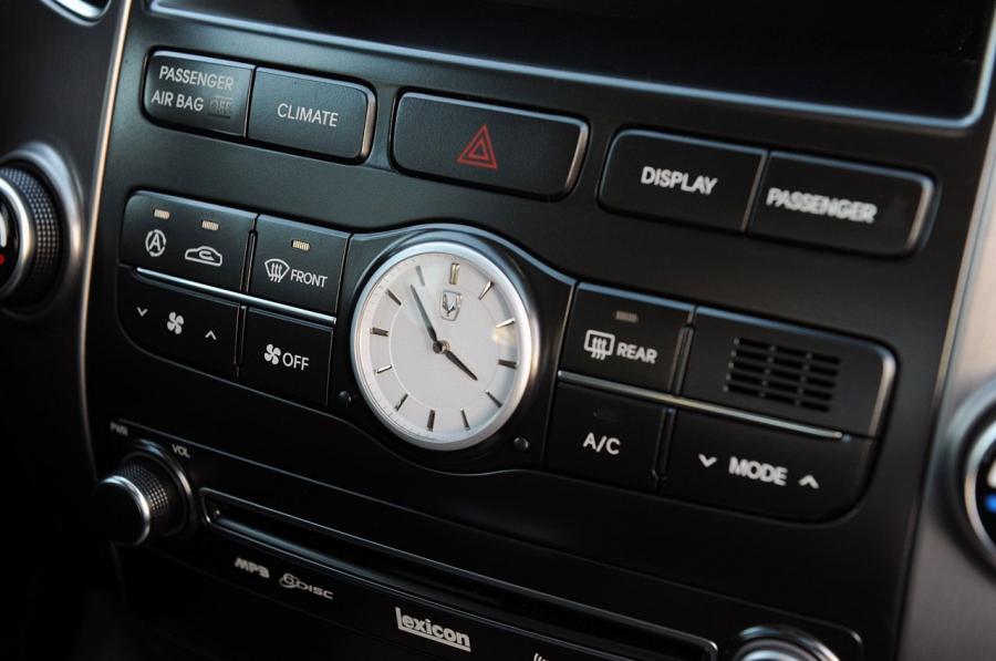  Hyundai Equus Ultimate 2011 года  (фото 79 из 119)
